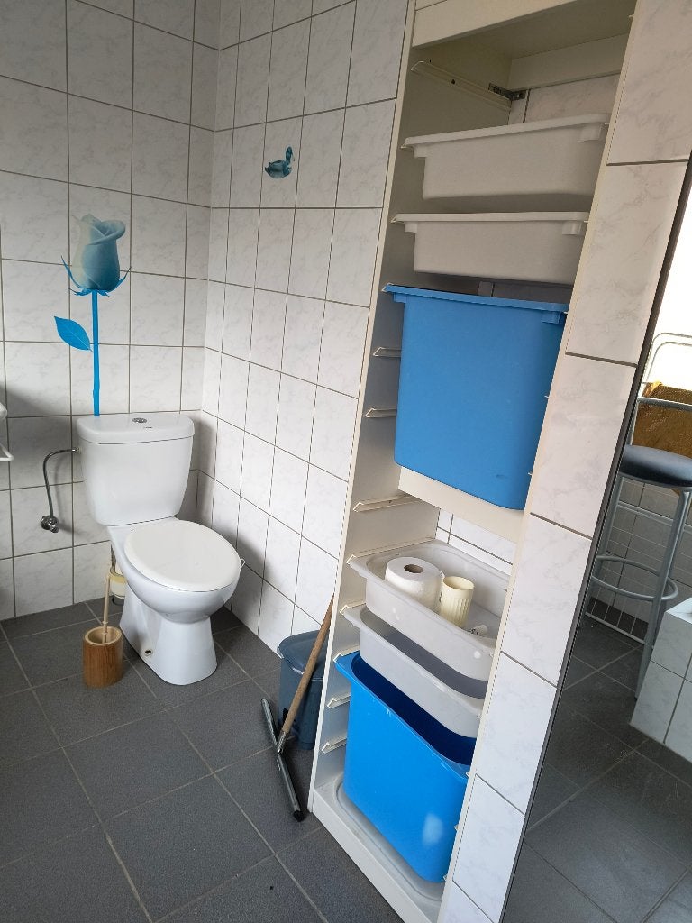 STUDENTEN + STAGIARES, Immo, 50 m² of meer, Mechelen