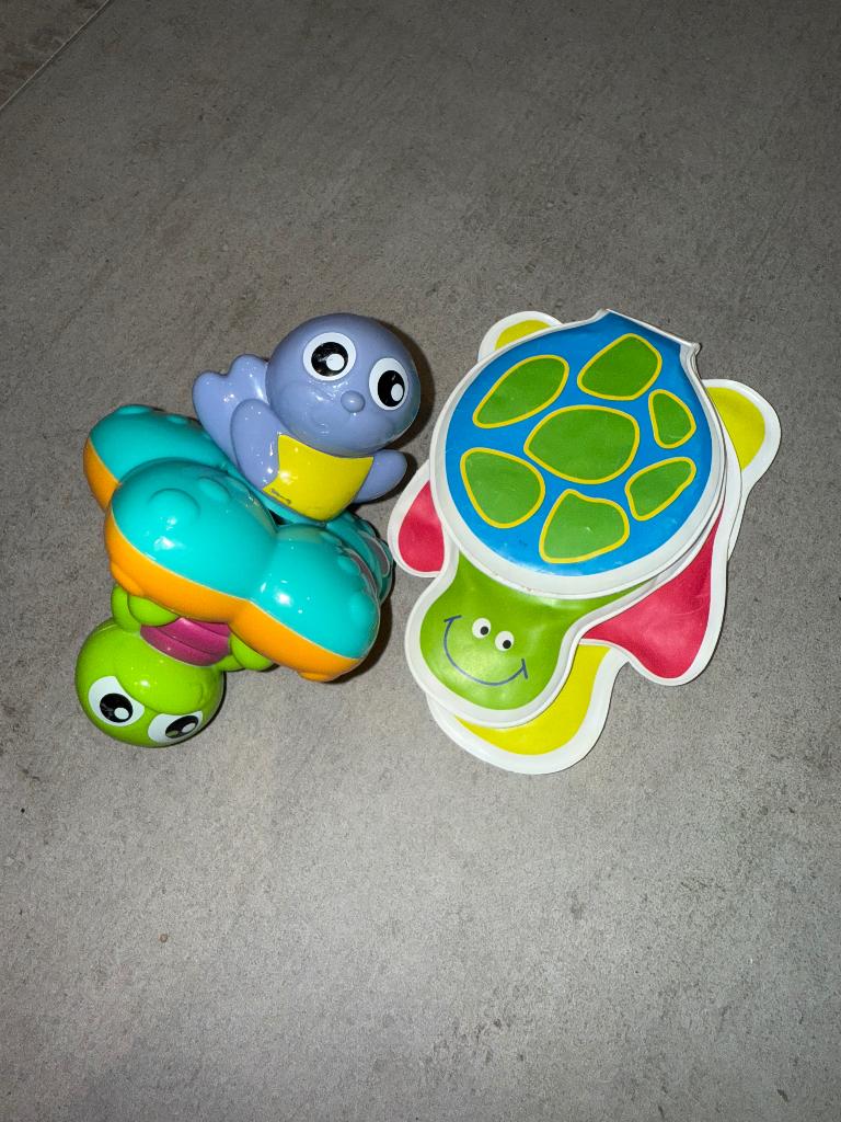 Lot de 2 jeux de bain Carrefour, Enfants & Bébés, Enlèvement ou Envoi, Comme neuf