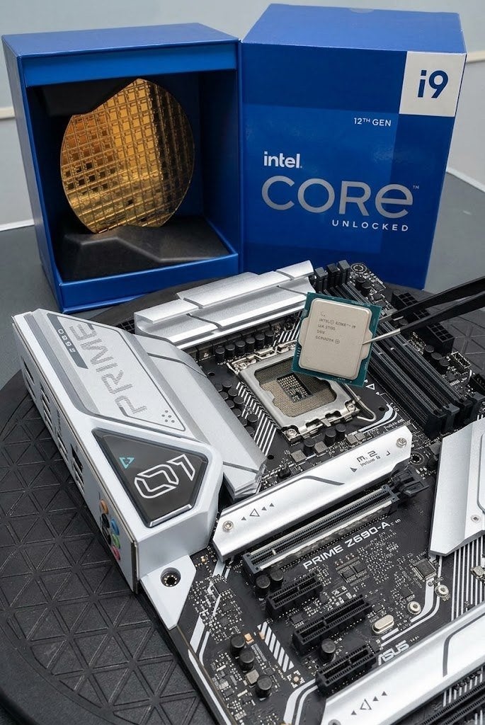 i9 + Moederbord combo, Ophalen of Verzenden, Zo goed als nieuw, Intel, ATX