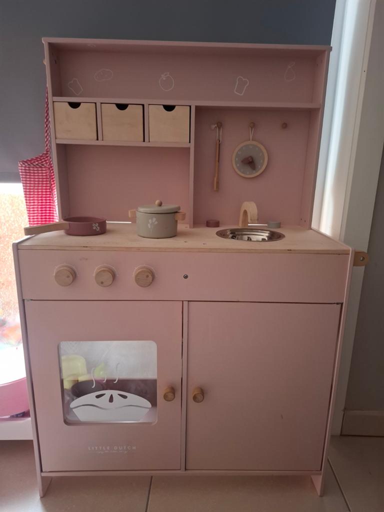 Keuken met accessoires, Enlèvement