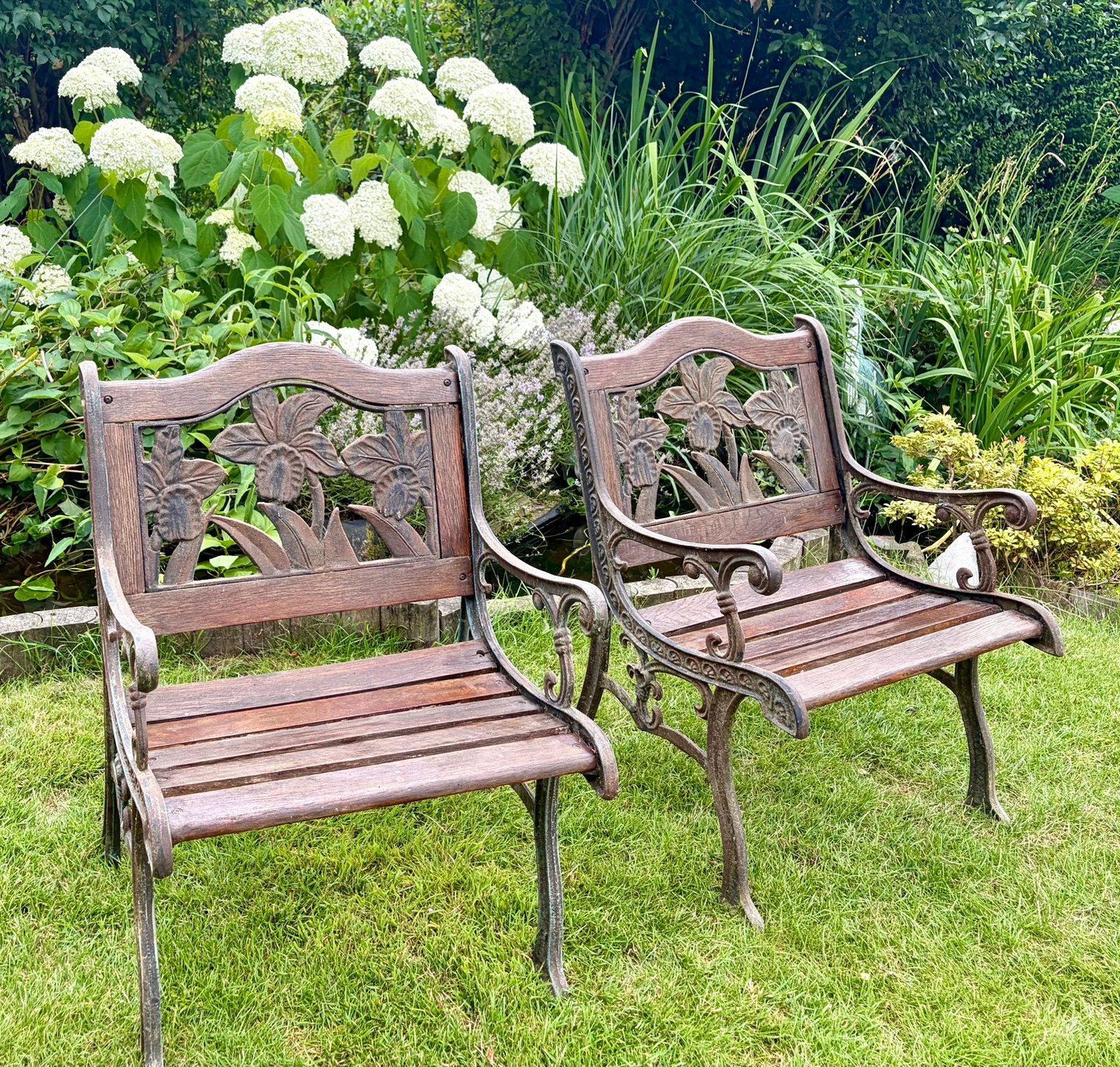 Lot de 2 chaises de jardin style ancien en fonte et bois, Enlèvement, Utilisé, Bois