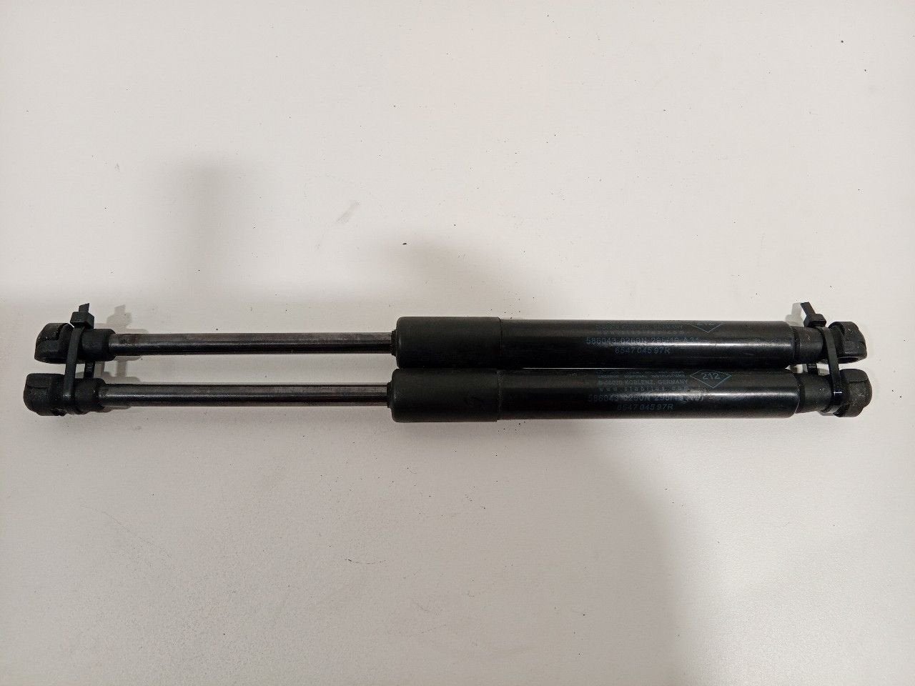 Gasdrukveerset voor Renault Grand Scénic, Onderdelen@venauto.nl, Van der Ven Autorecycling B.V., Gebruikt, Ettenseweg 76, 4706 PB Roosendaal, The Netherlands