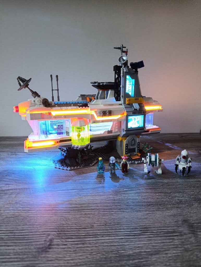 Lumibricks set 20007: alien Frontiers bounty hub, Enfants & Bébés, Jouets | Blocs de construction, Enlèvement ou Envoi, Comme neuf