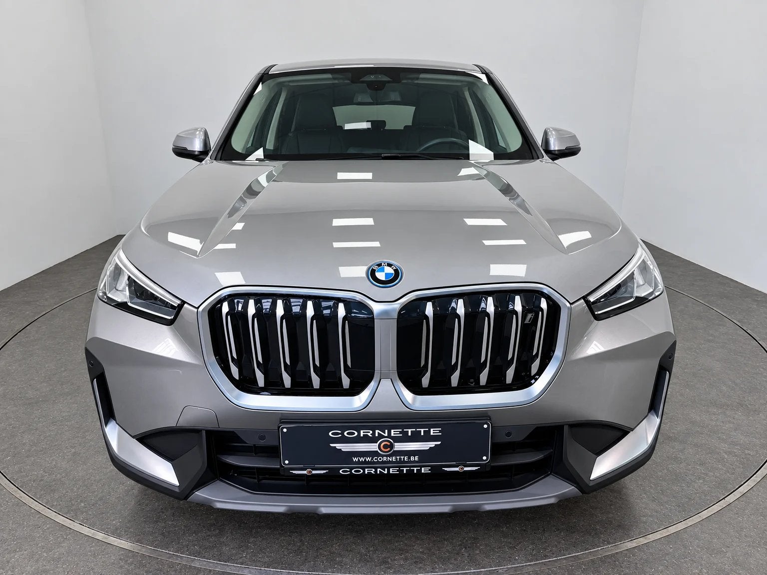 BMW X1 BEV 67KWH XDRIVE30  200KW  4WD AUTO, Autos, X1, Argent ou Gris, Achat, https://public.car-pass.be/vhr/d4197af8-d18c-483f-9f10-4412d73d9159