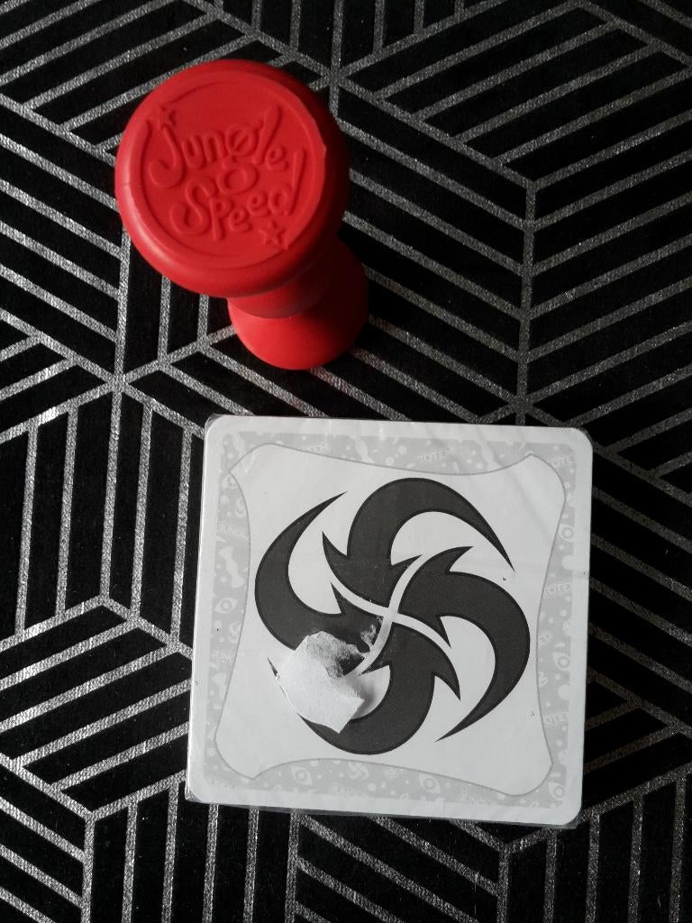 Nieuwe Jungle Speed, pocket versie, 2-10 sp., + gratis promo, Ophalen of Verzenden, Nieuw, Reisspel