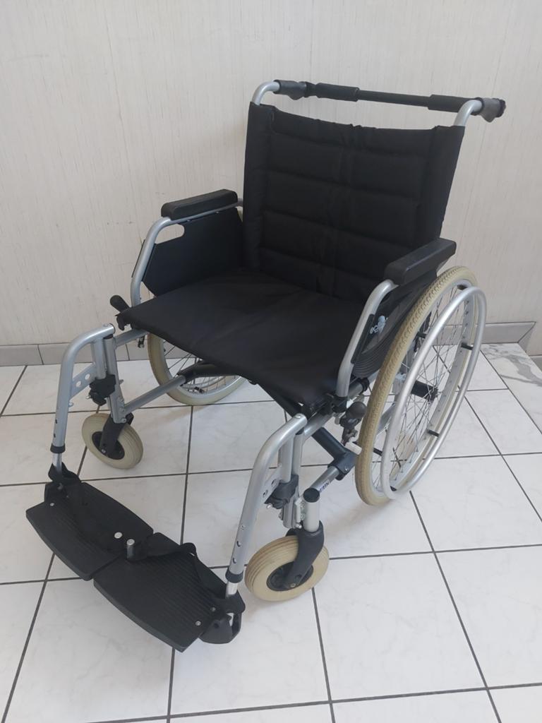 Chaise roulante vermeiren grande taille, Diversen, Rolstoelen, Ophalen