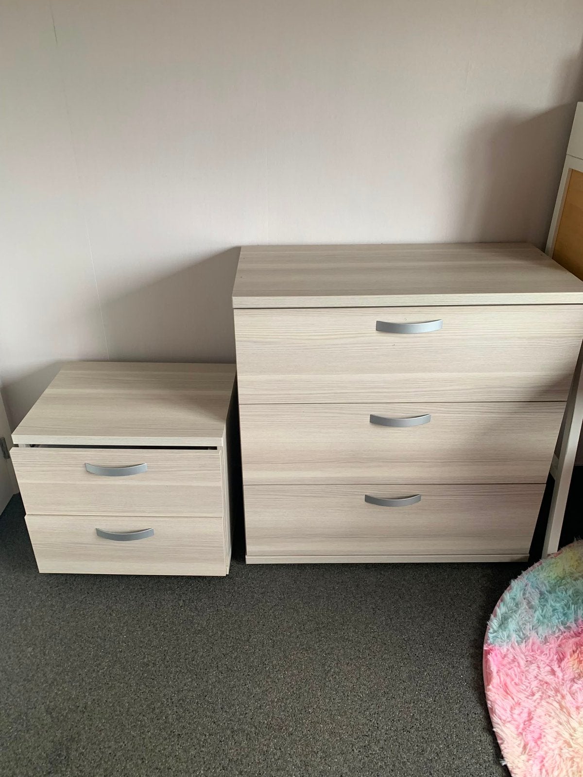 Eenpersoonsbed + commode + nachtkastje – Zo goed als nieuw, Huis en Inrichting, Slaapkamer | Complete slaapkamers, Zo goed als nieuw