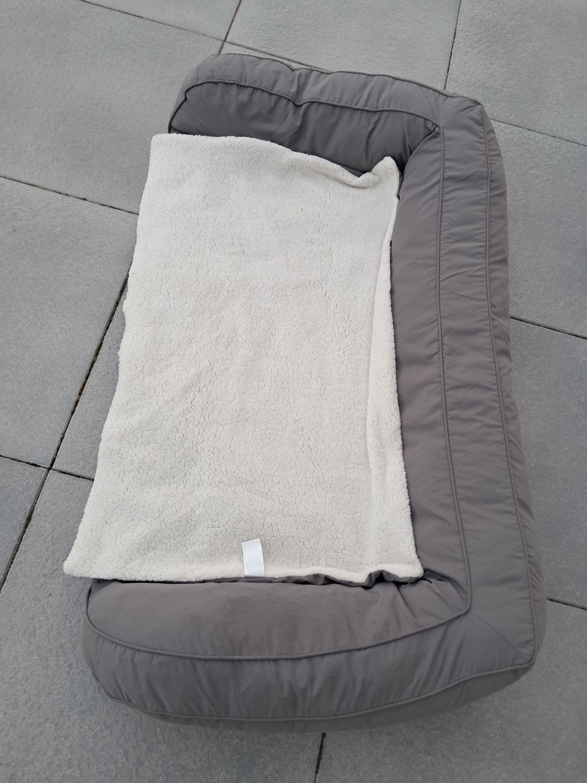 Ergonomisch hondenbed, Enlèvement
