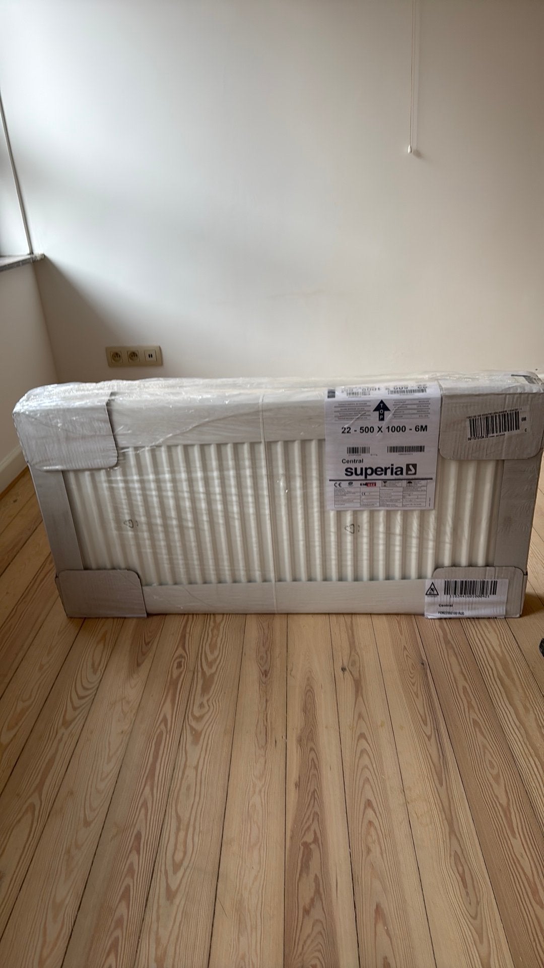 Nouveau ! Superia Central 500 x 1000, Bricolage & Construction, Enlèvement, Haut rendement (HR), Radiateur, 30 à 80 cm