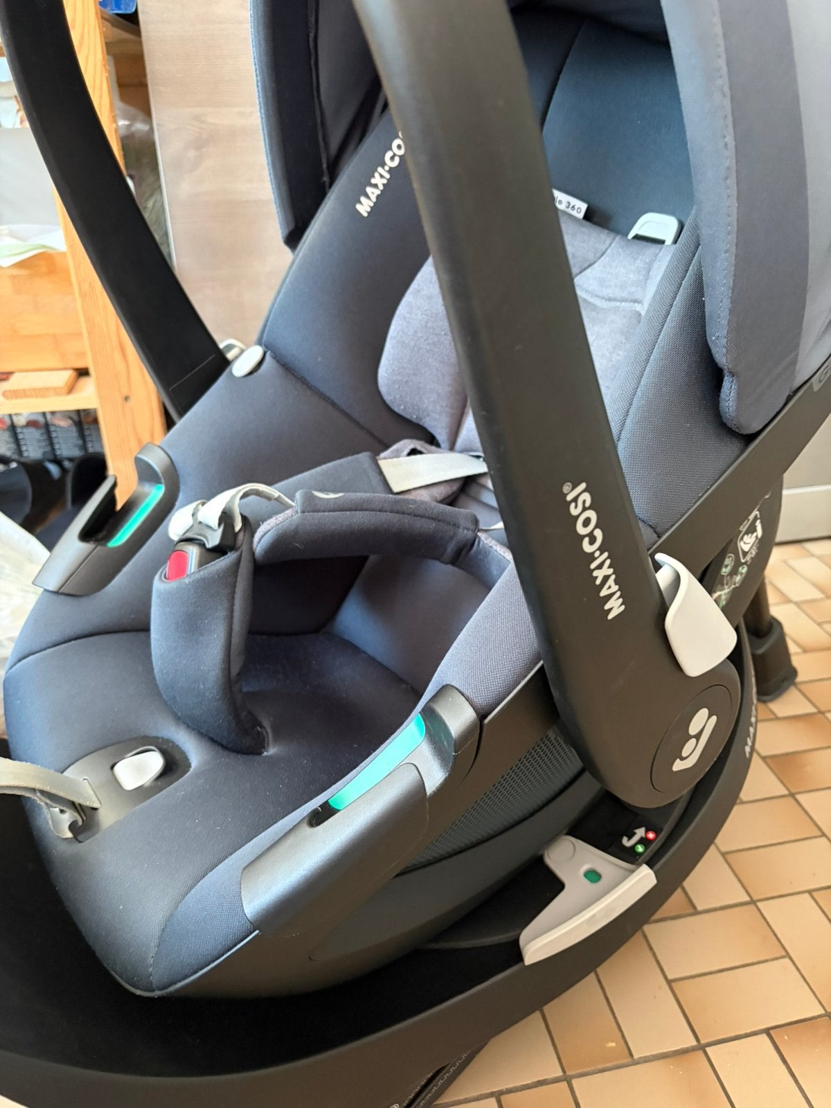 Maxi cosy (voiture) adaptable poussette, Enlèvement, Comme neuf