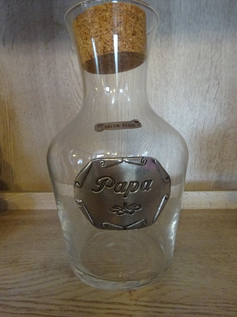 Carafe décorative avec l'inscription "PAPA" en étain, Enlèvement