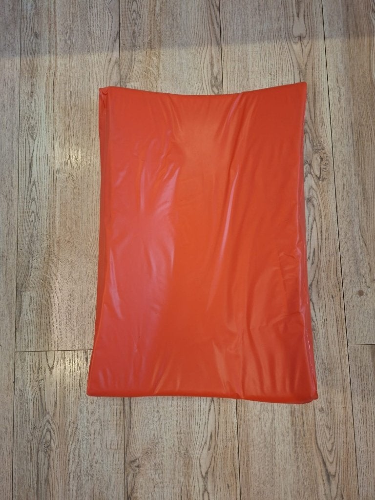 Verzorgingskussen, Ophalen, Zo goed als nieuw, Aankleedkussen, Overige merken