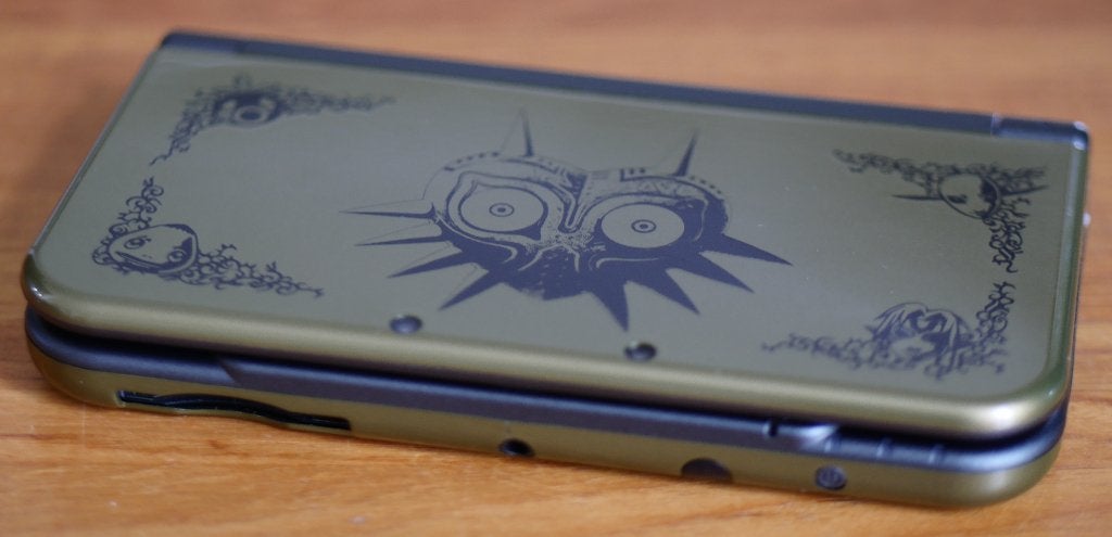 New Nintendo 3DS XL Majora’s Mask Edition, Dual IPS, Games en Spelcomputers, Spelcomputers | Nintendo 2DS en 3DS, Overige kleuren