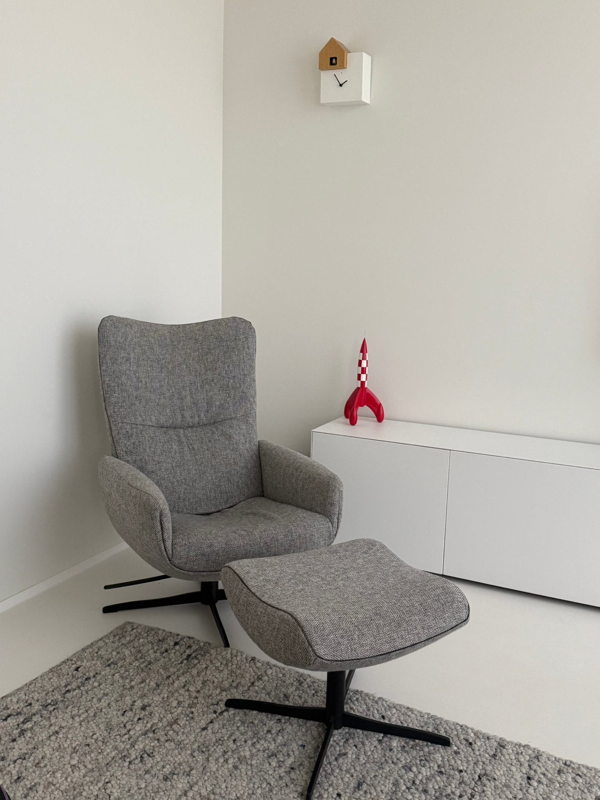 Jori design relaxzetel met hocker, Huis en Inrichting, Ophalen, Zo goed als nieuw, Stof