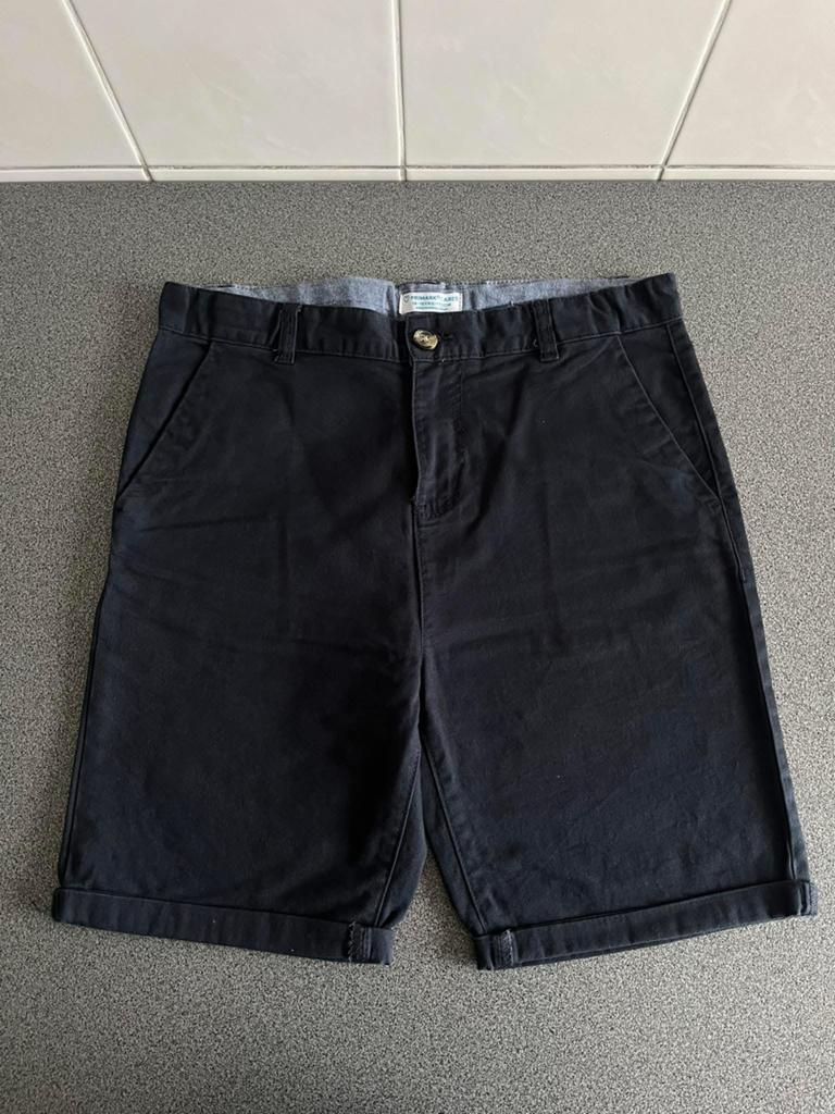 Donkerblauwe chino short - maat 170, Kinderen en Baby's, Kinderkleding | Maat 170, Ophalen of Verzenden, Nieuw, Jongen, Broek