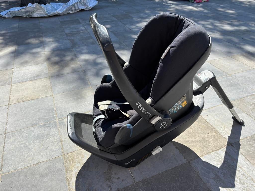 Maxi cosi - pebble plus zwart, Enfants & Bébés, Enlèvement, Utilisé, 0 à 10 kg, Isofix