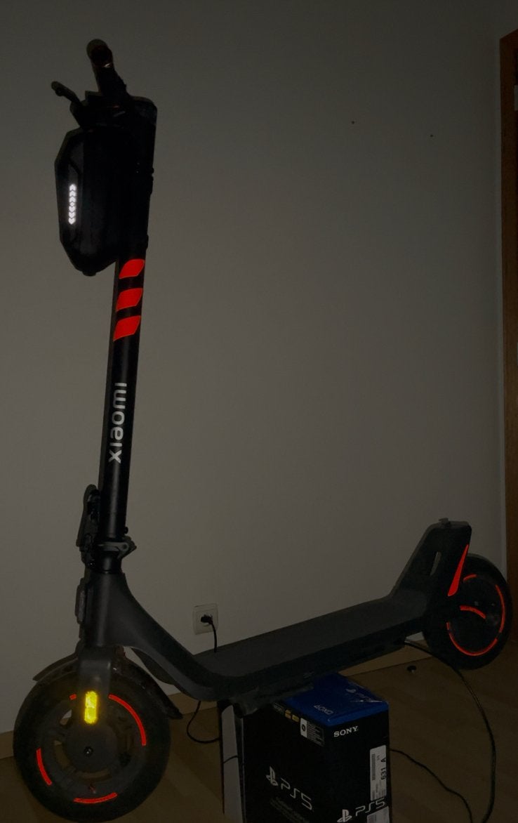Trottinette électrique Xiaomi 4 Lite 2gen, Vélos & Vélomoteurs, Trottinettes, Enlèvement, Comme neuf