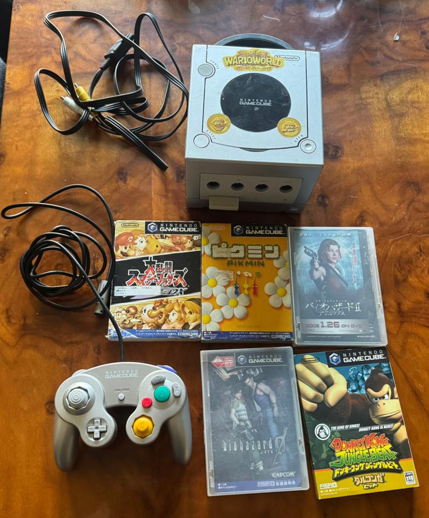 Nintendo gamecube silver japonaise, Enlèvement ou Envoi, Avec 1 manette, Utilisé, Argent