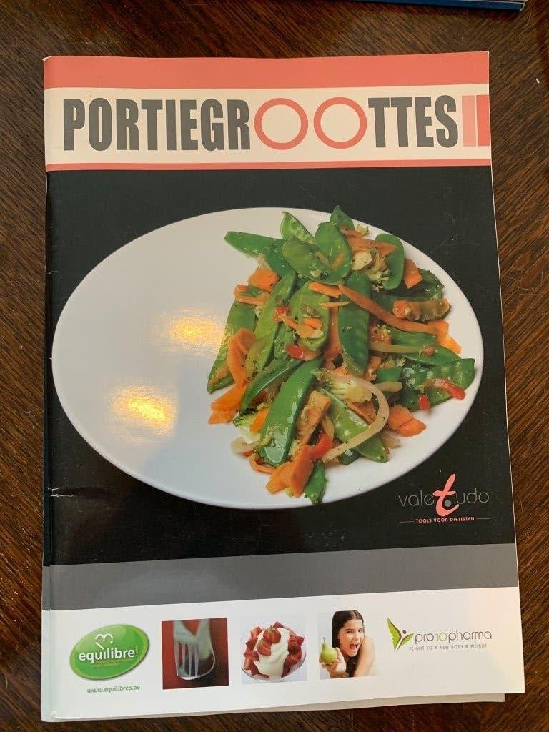 Portiegrootteboek x2 portiegroottes, voedingsdagboek, Ophalen of Verzenden, Zo goed als nieuw, Dieet en Voeding