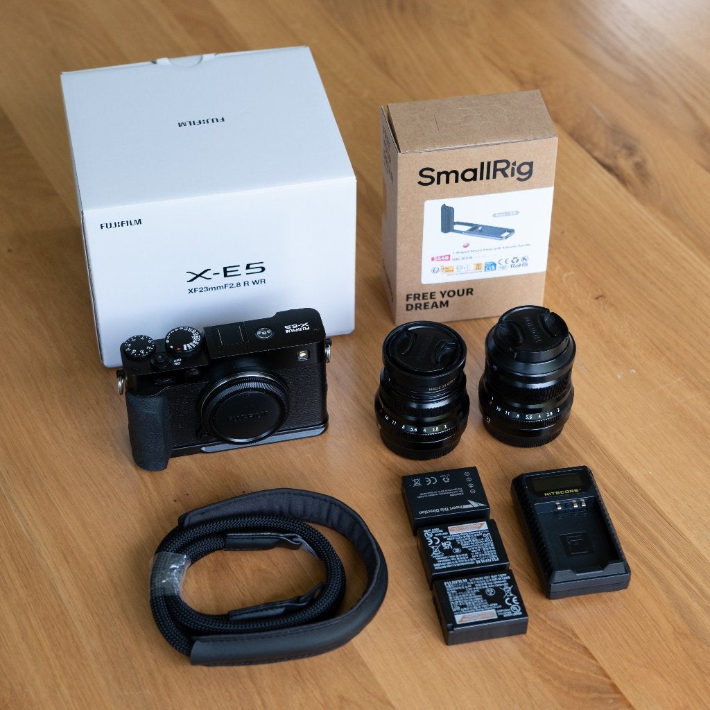 Fuji X-E5 perfecte staat + Fujinon 35 mm en Fujinon 23 mm, Audio, Tv en Foto, Ophalen, Bodydop, Beeldstabilisatie, Zo goed als nieuw