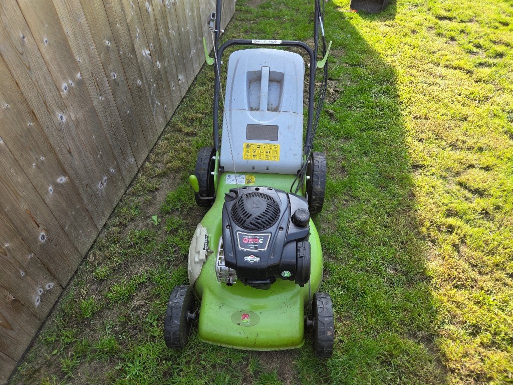 Gras machine benzine moter, Tuin en Terras, Cirkelmaaier, Gebruikt, Mulchfunctie, Benzine-grasmaaier