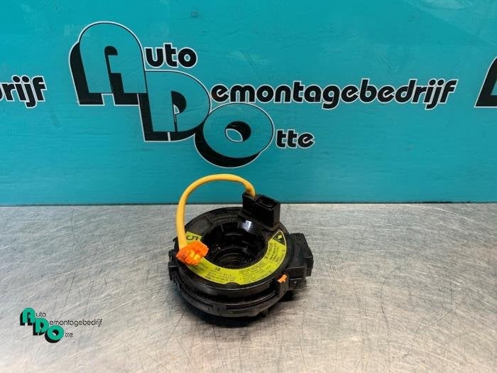Ressort tournant airbag d'un Toyota Yaris (Yaris 1 02-), -, 3 mois de garantie, Toyota, Utilisé