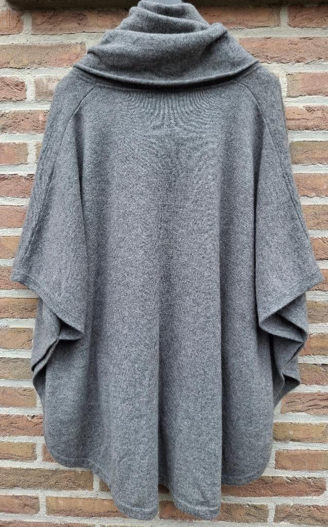 100 % superzachte Cashmere poncho 'REPEAT' (maat 38), Kleding | Dames, Ophalen of Verzenden, Zo goed als nieuw, Maat 38/40 (M)