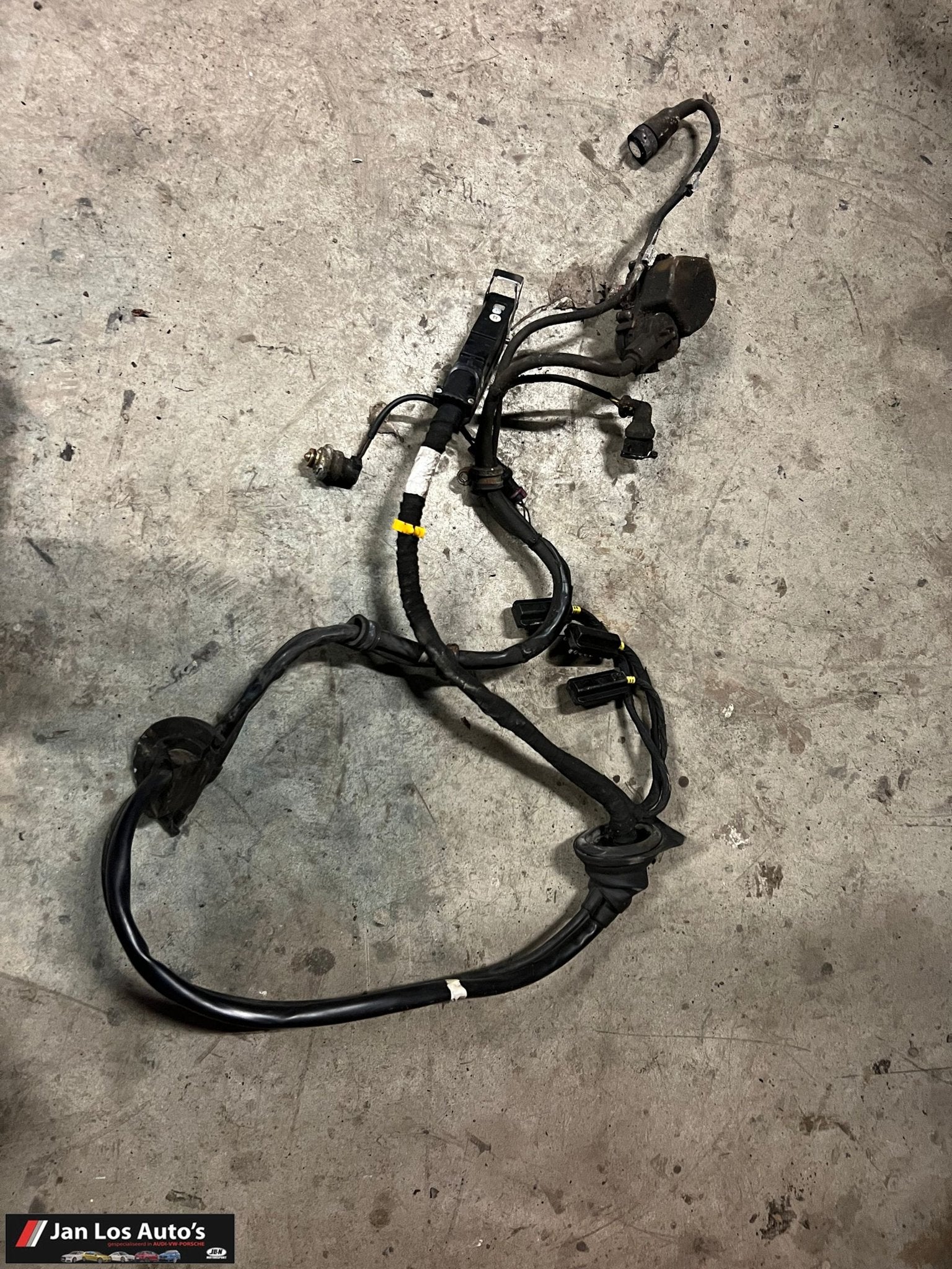 Audi V8 C3 typ44 keuzestandschakelaar met kabelboom, -, Origine de la pièce connue, Audi, Utilisé