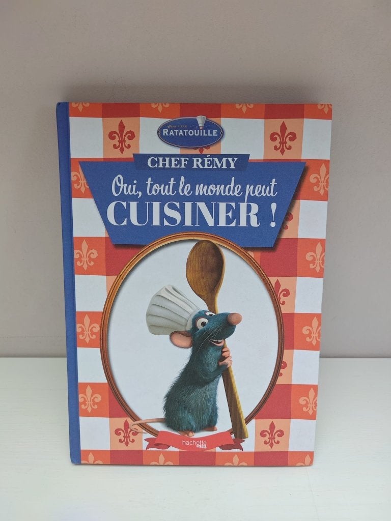 Ratatouille Disney Pixar Chef Rémy Hachette kookboek, Verzamelen, Ophalen of Verzenden, Overige figuren, Zo goed als nieuw, Overige typen