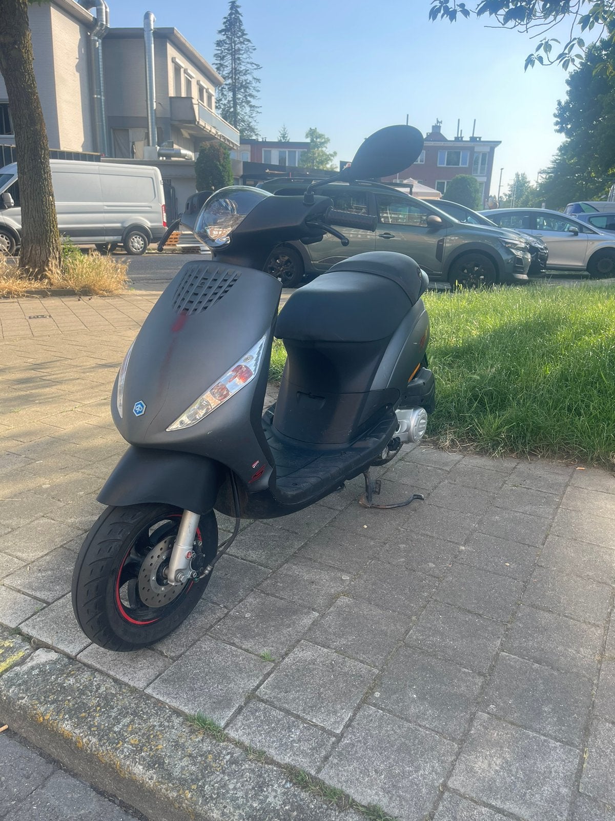 PIAGGIO ZIP A klasse, Ophalen, Zo goed als nieuw, Zip