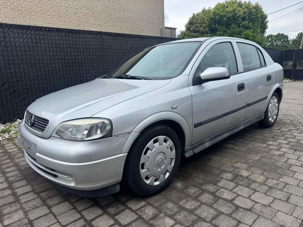 Opel astra 1.4i prête à immatriculer, Autos, Opel, Argent ou Gris, Achat, Noir, 5 portes