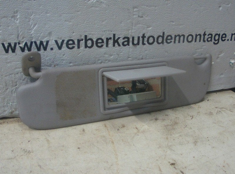 PARE-SOLEIL GAUCHE Renault Megane (EA) (01-1996/09-2003), Renault, Utilisé, Peter-Huppertz-Straße 5
51063  Köln, DE, Dialog.deutschland@renault.de