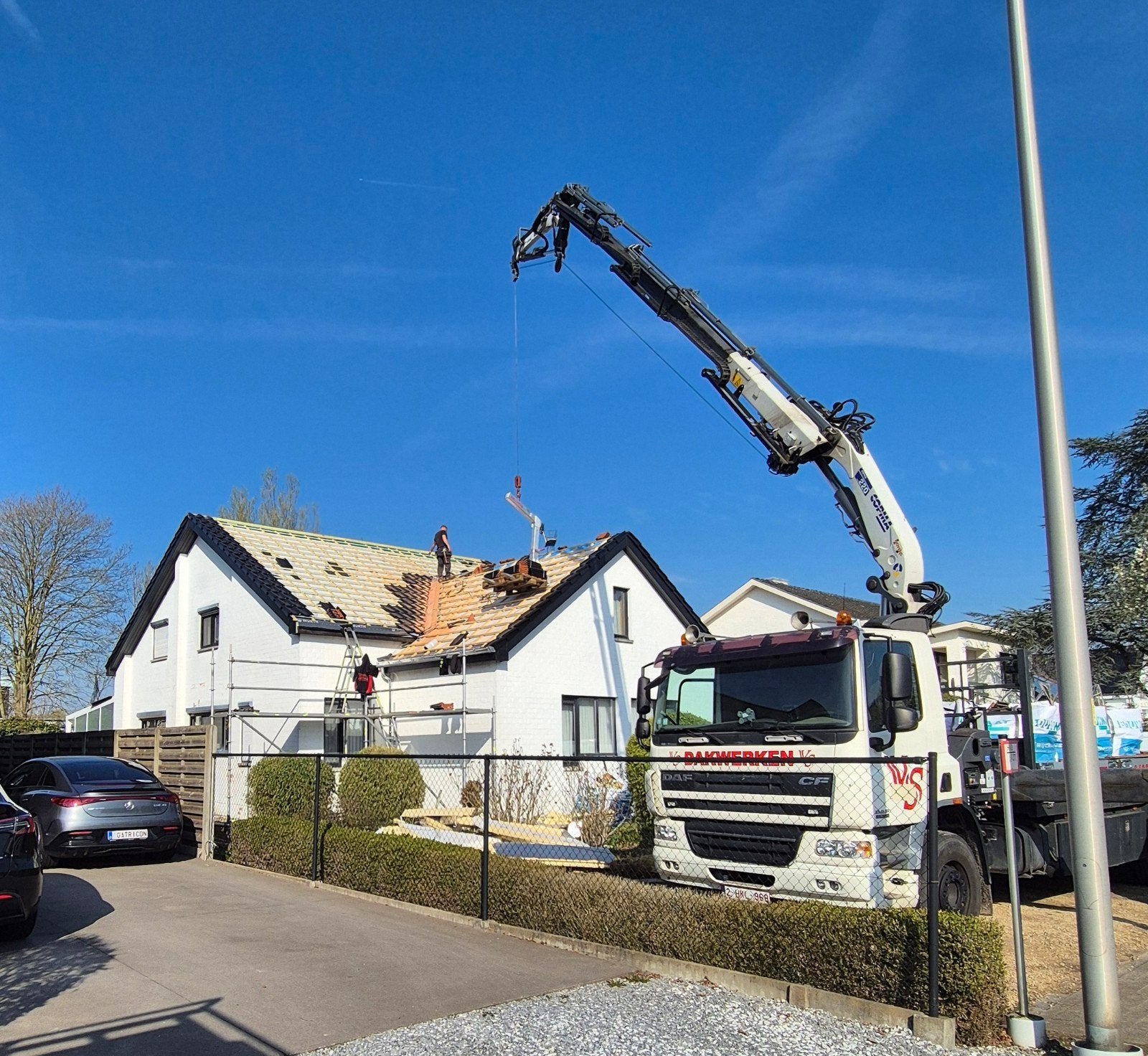 Dakwerken, Diensten en Vakmensen