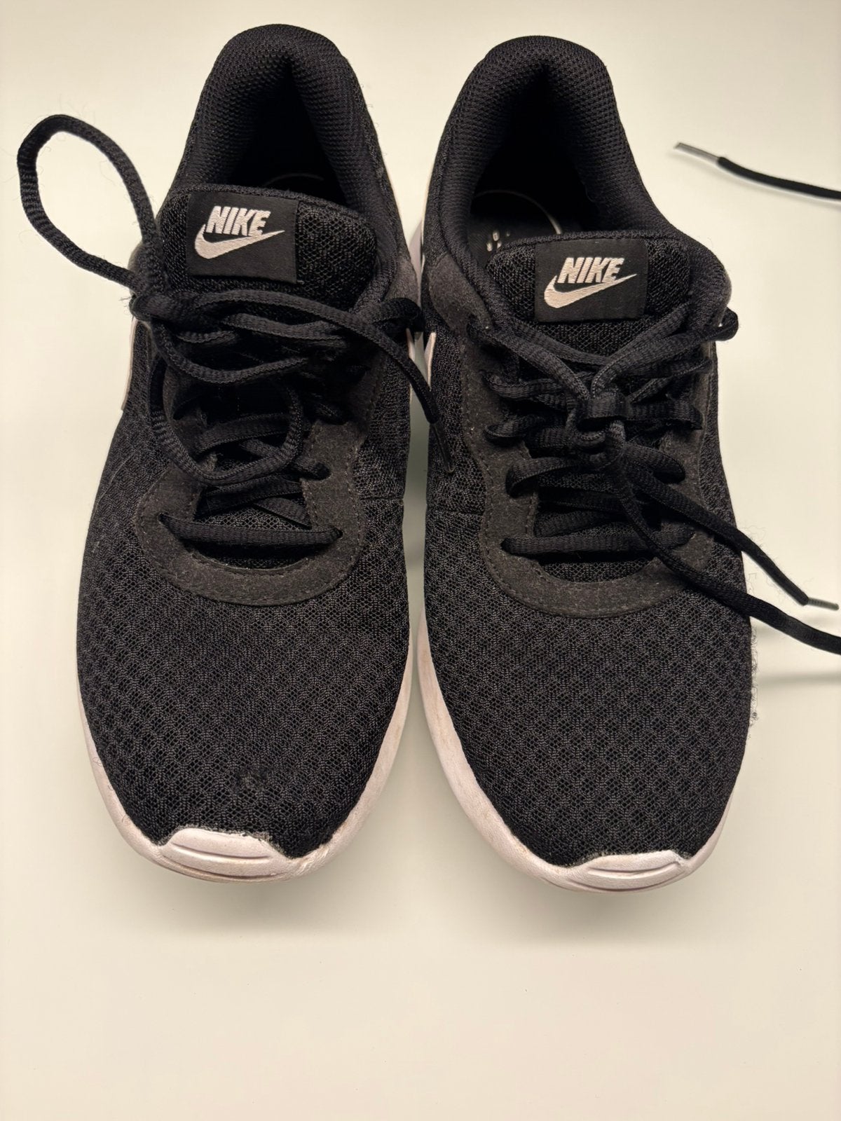 Nike sportschoenen mt 39, lichte gebruikssporen, Gebruikt, Ophalen of Verzenden, Hardlopen, Hardloopschoenen