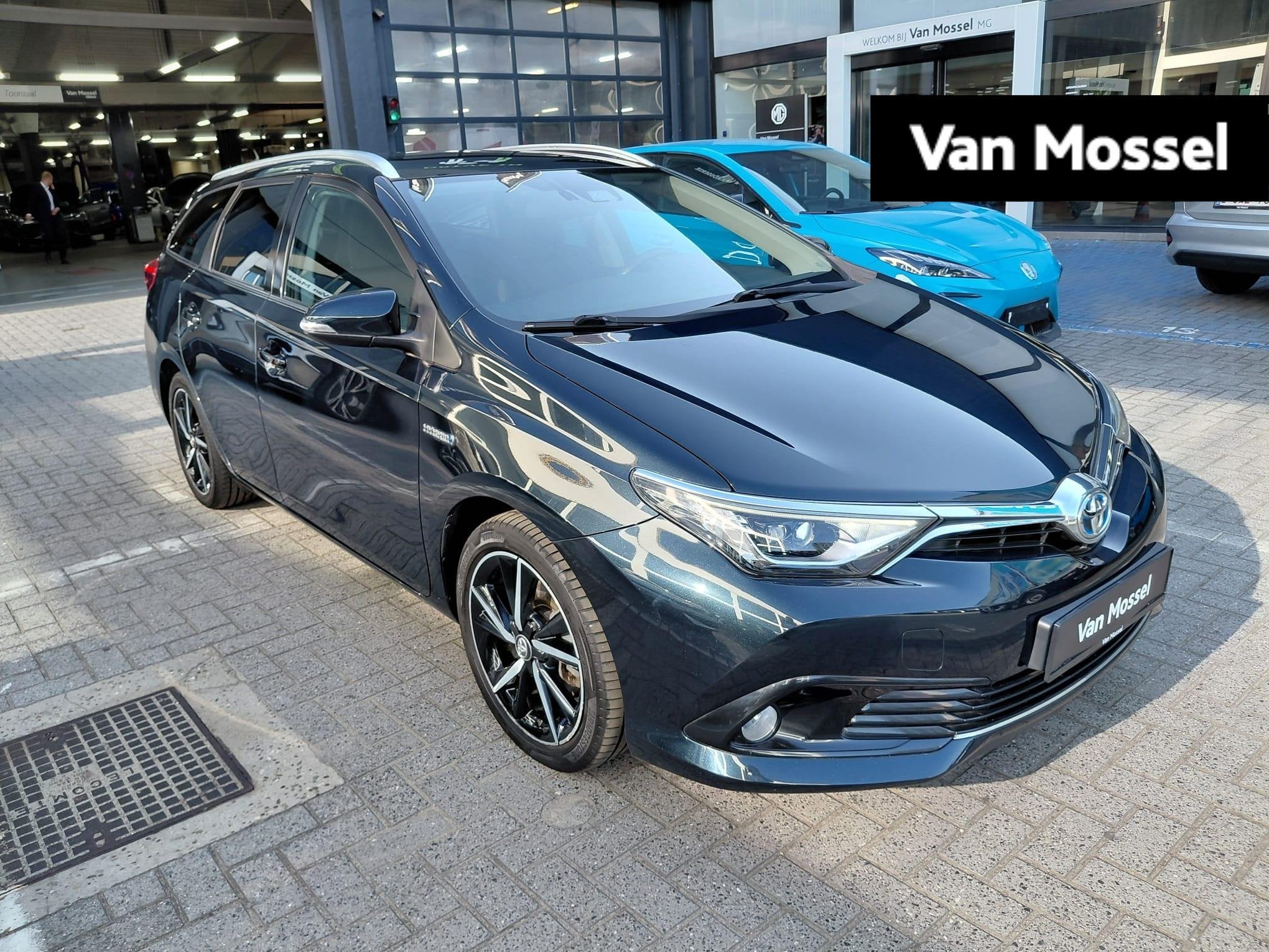 Toyota Auris Touring Sports 1.8 VVT-i Hybrid CVT Dynamic HSD, Autos, 100 kW, Euro 5, Achat, 136 ch