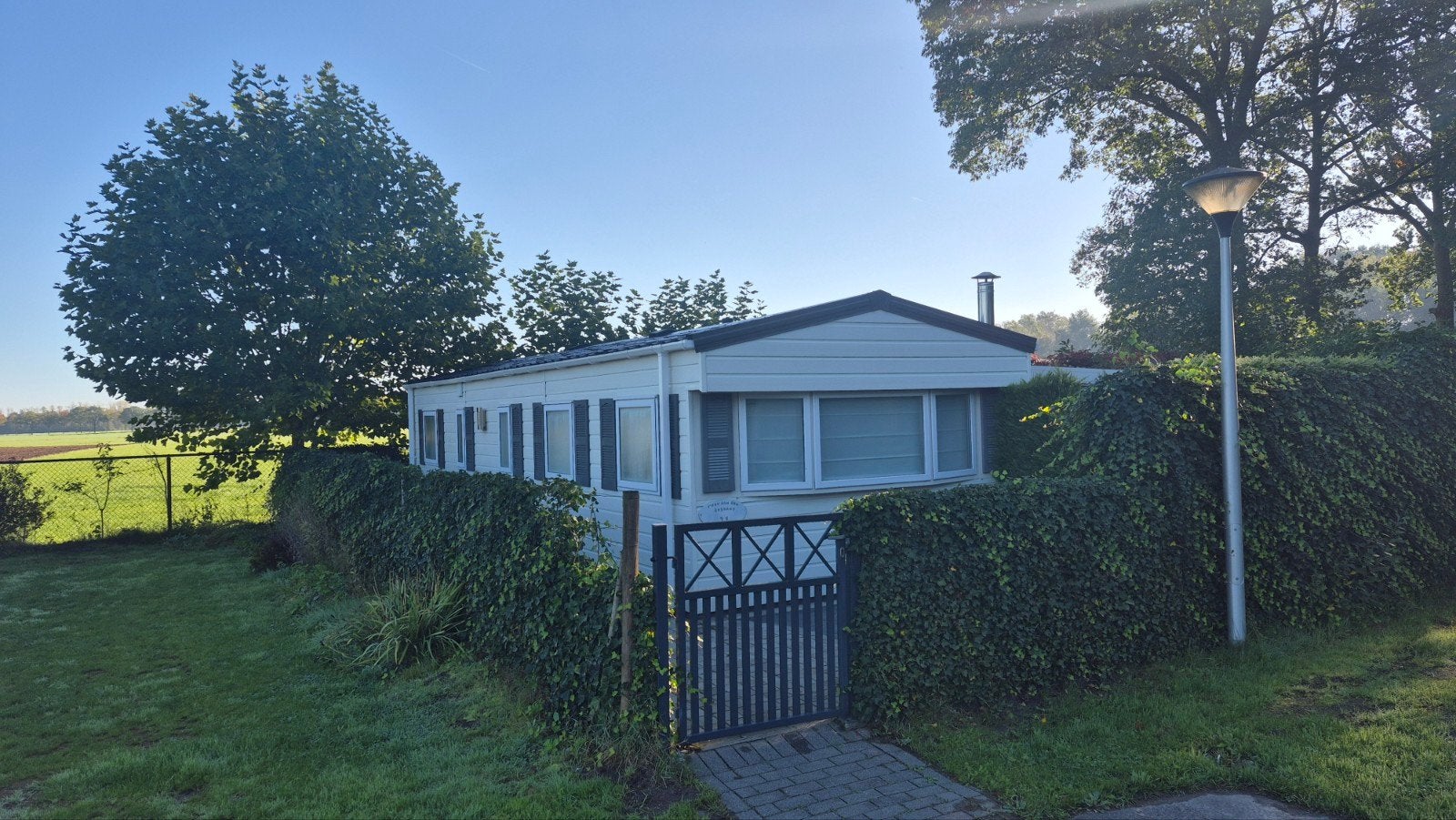 chalet de bergjes, inclusief ruime serre, zonder plek, Caravans en Kamperen, Tot en met 4