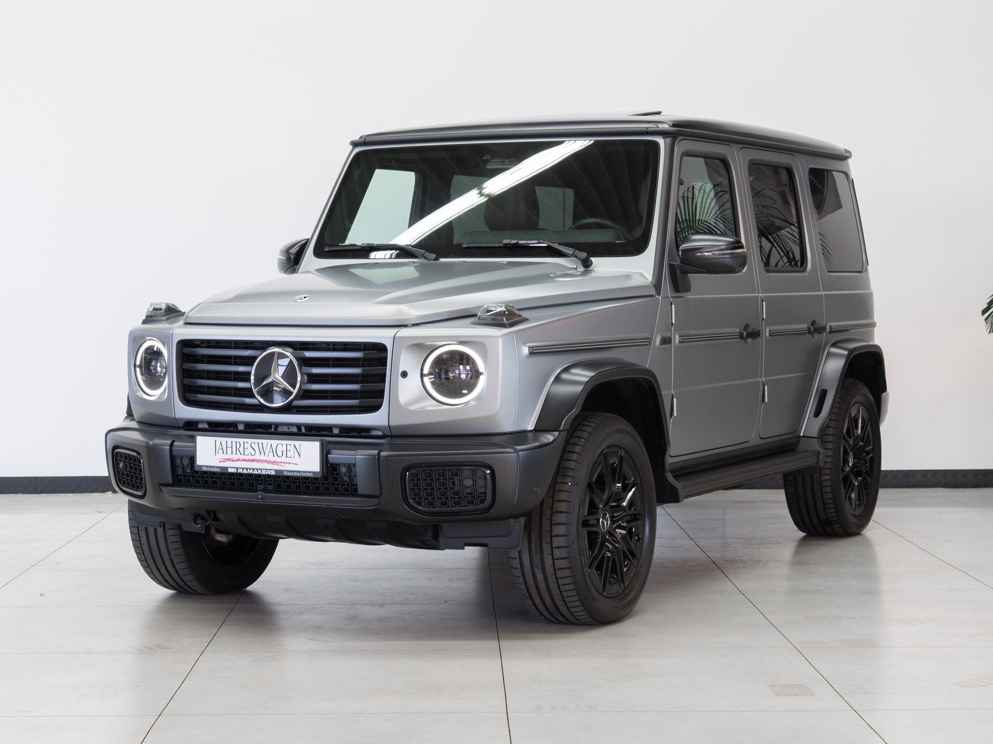 Mercedes-Benz G-Klasse 580 EQ AMG-Line Night EXCLUSIVE-inter, Autos, Mercedes-Benz, Argent ou Gris, Achat, Entreprise, Carnet d'entretien