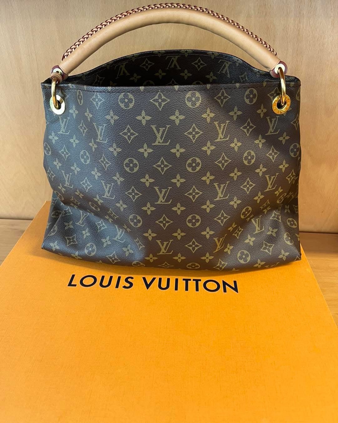 Louis Vuitton Artsy MM, Enlèvement, Comme neuf