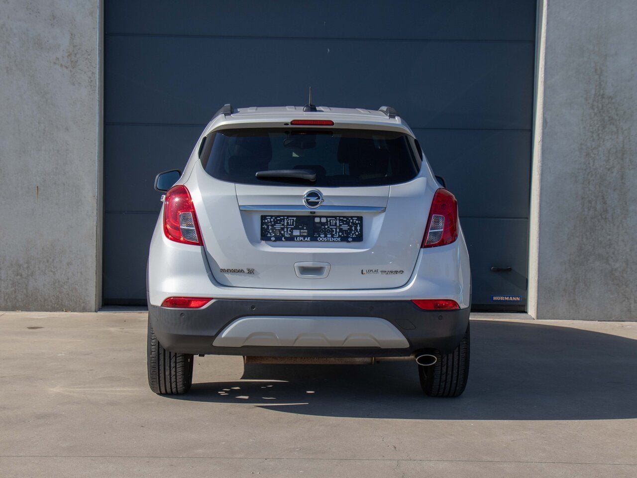 Opel Mokka X 1.4 140PK AUTOMAAT|LEDER|KEYLESS|CAMERA|NAVI, Auto's, 149 g/km, 0 kg, Bedrijf, 5 zetels