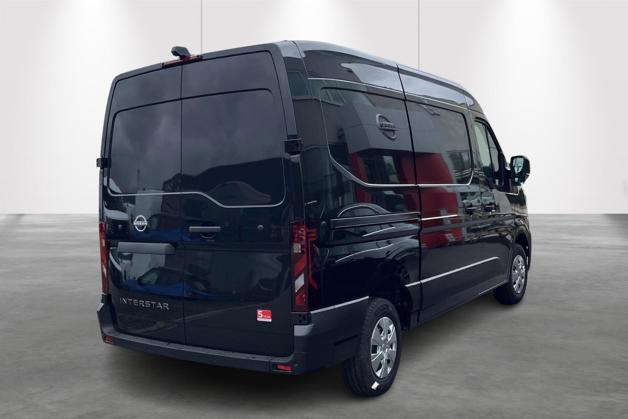 Nissan Interstar L2H2 3.3T 2,0 dCi 130 N-Connecta MY2026 met, Auto's, Bestelwagens en Lichte vracht, Voorwielaandrijving, 4 deurs