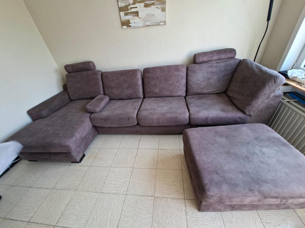 Grand salon en nubuke couleur taupe., Ophalen