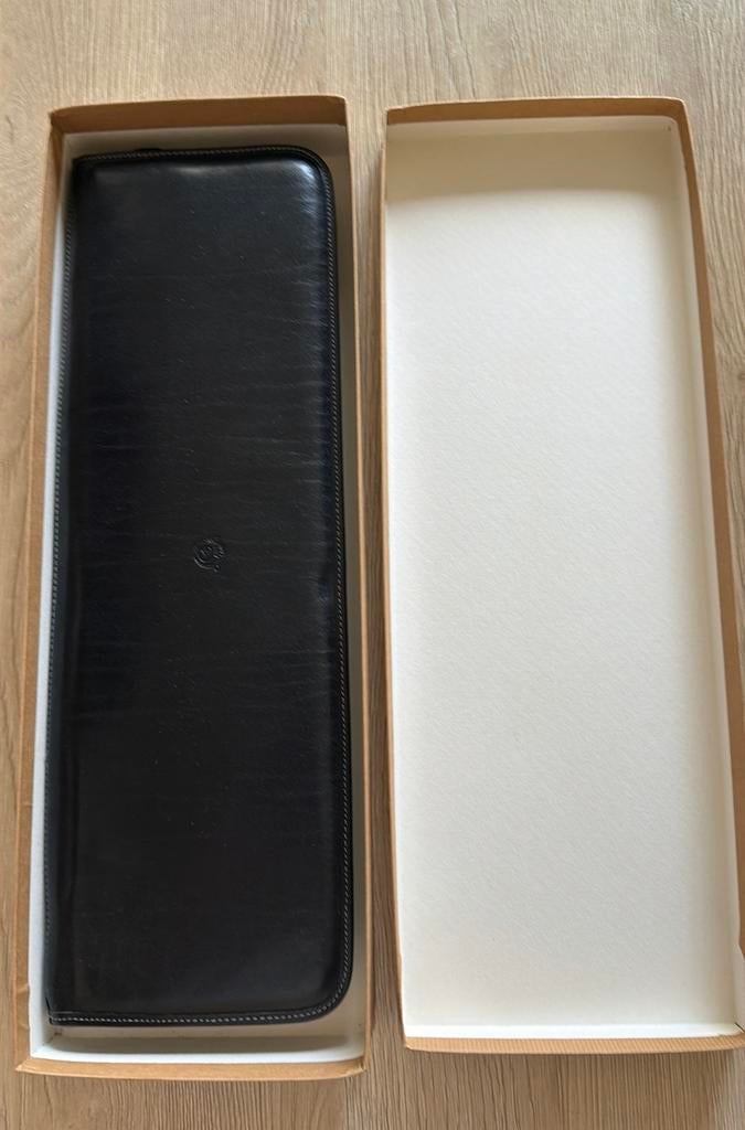 Cravates de luxe pour organisateurs de voyages, Enlèvement ou Envoi, Poignée extensible, Moins de 35 cm, Comme neuf