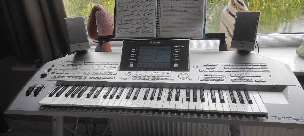 TYROS 2  YAMAHA.Perfecte staat en werking., Muziek en Instrumenten, Keyboards, Ophalen, Zo goed als nieuw, 61 toetsen, Yamaha