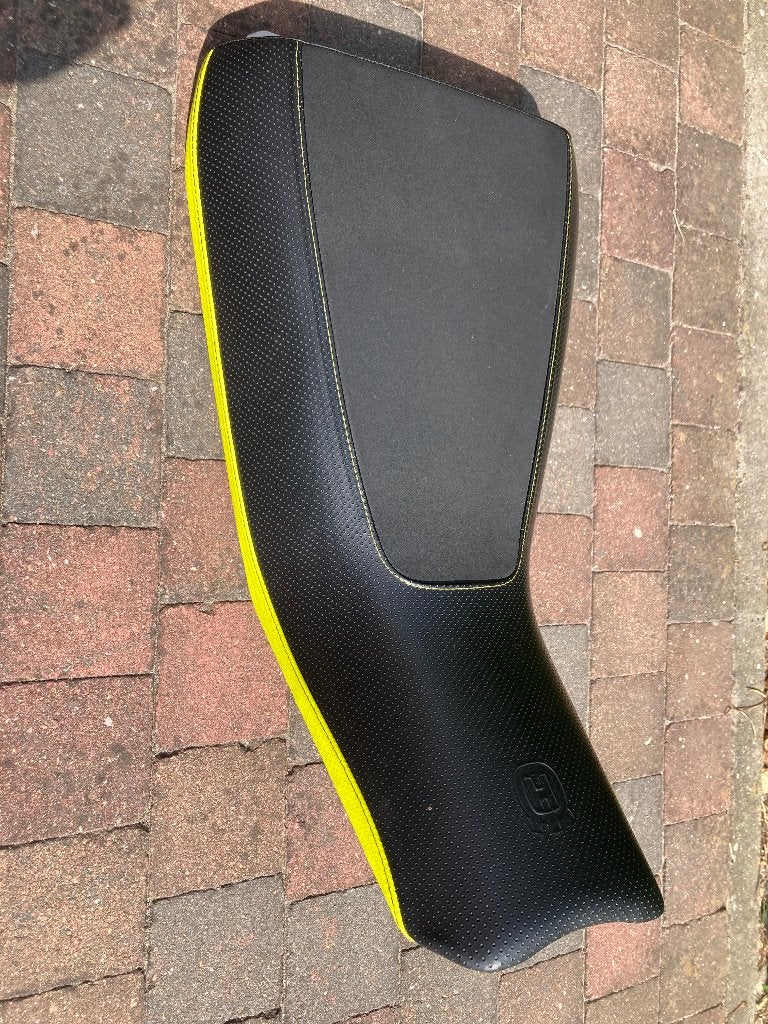 VITPILEN 401 Ergo zadel en passagier cover, Motos, Enlèvement, Comme neuf