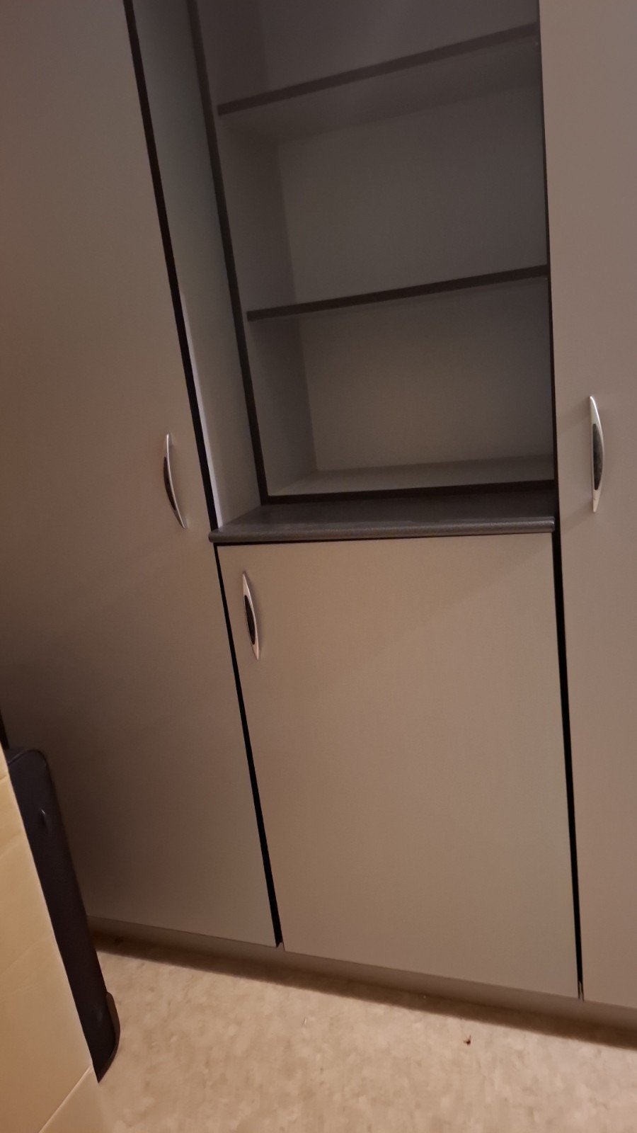 Ruime opbergkast, eigen maatwerk., Huis en Inrichting, Kasten | Roldeurkasten en Archiefkasten, Ophalen