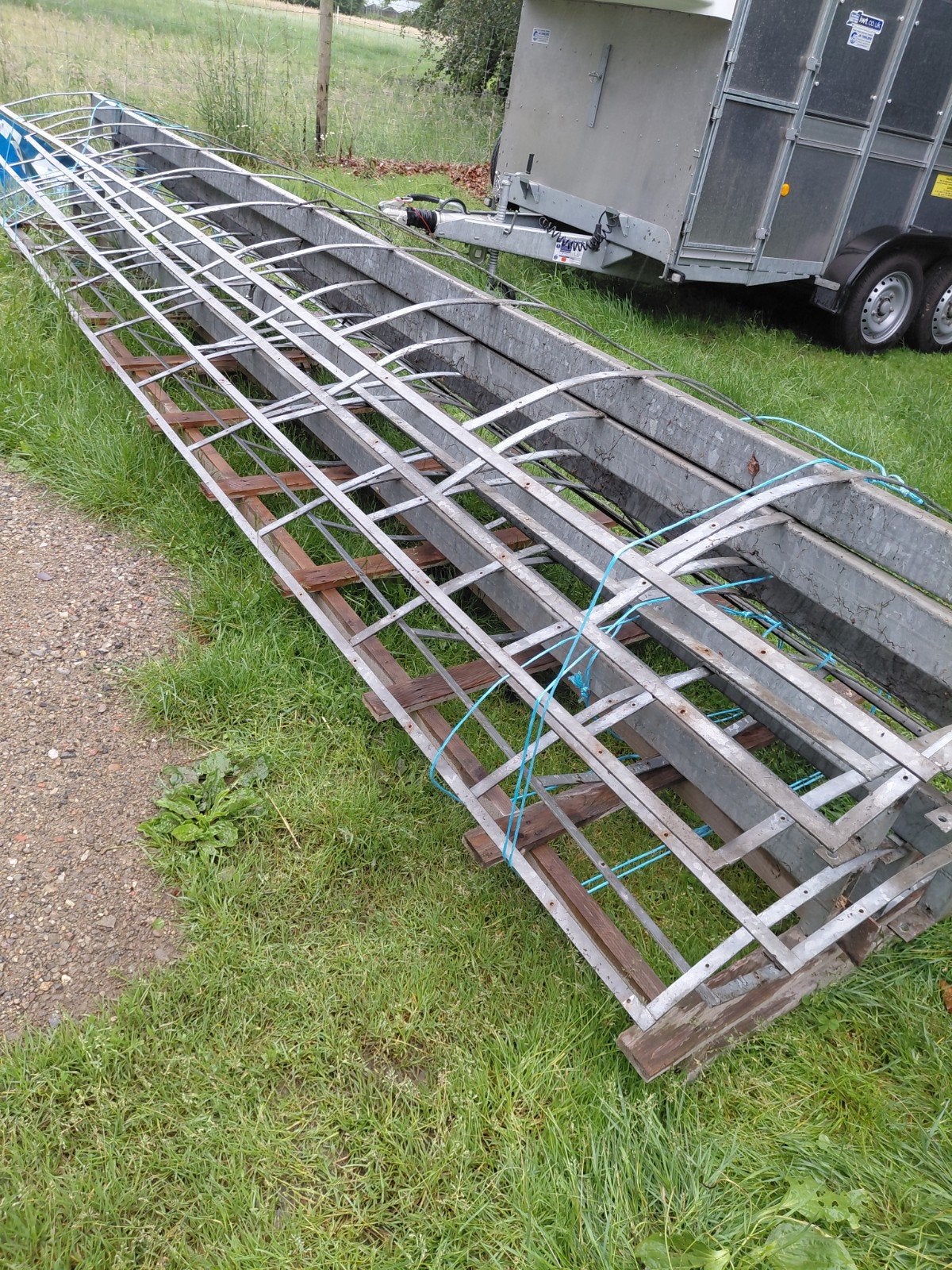 Gegalvaniseerd ijzer 7stuks nokken.luchtkoker., Bricolage & Construction, Échafaudages, Enlèvement, Comme neuf, Échafaudage de toiture