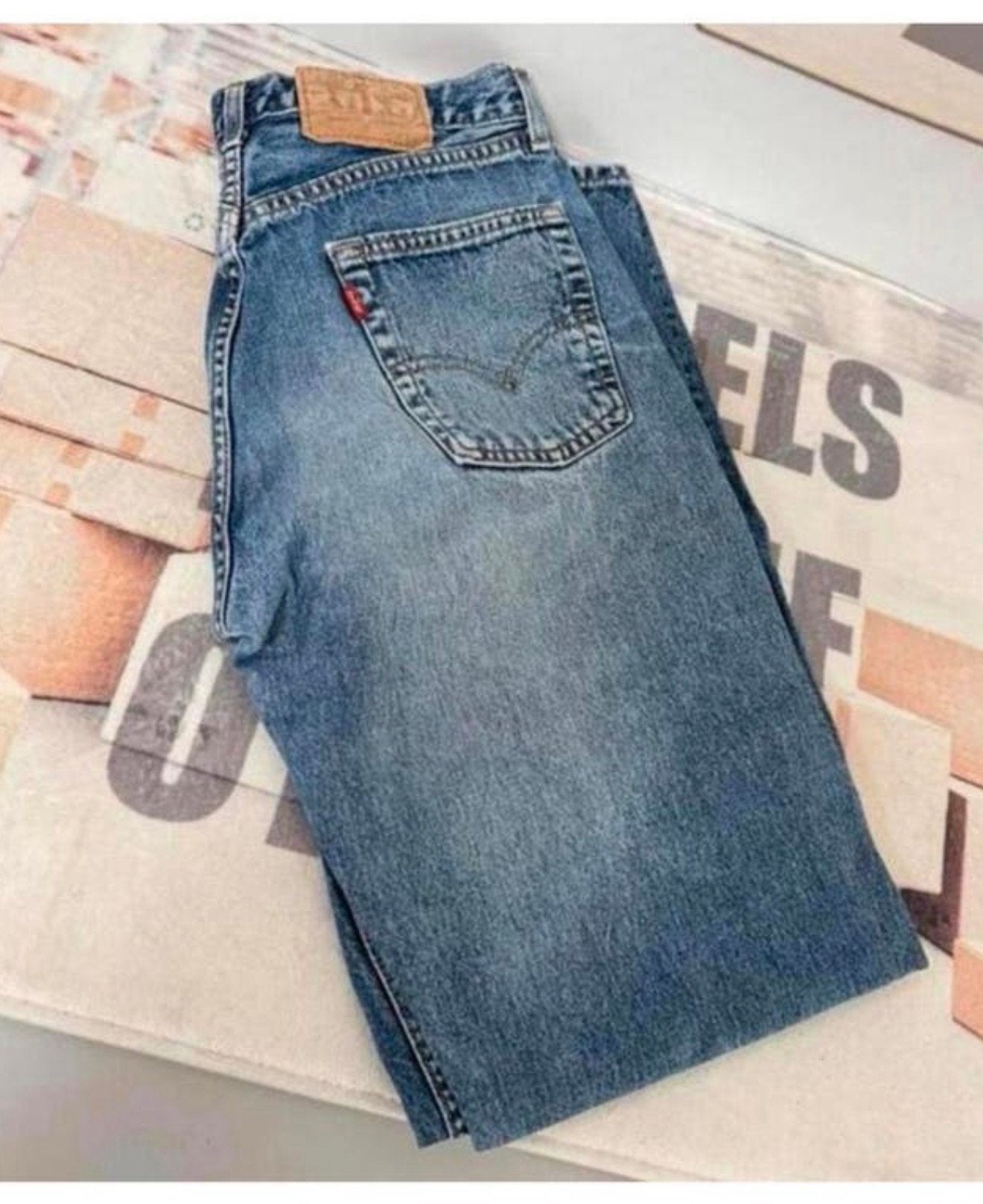Levi's levis 518 low waist dames spijkerbroek W32 L34 32-34, Kleding | Dames, Spijkerbroeken en Jeans, Ophalen of Verzenden, Zo goed als nieuw