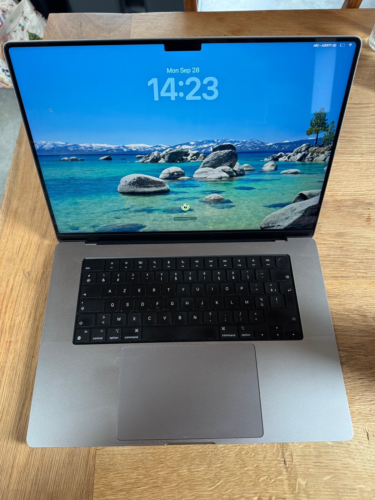Macbook Pro 16 inch M1 Pro, 512 GB, 16 pouces, Comme neuf, 4 Ghz ou plus