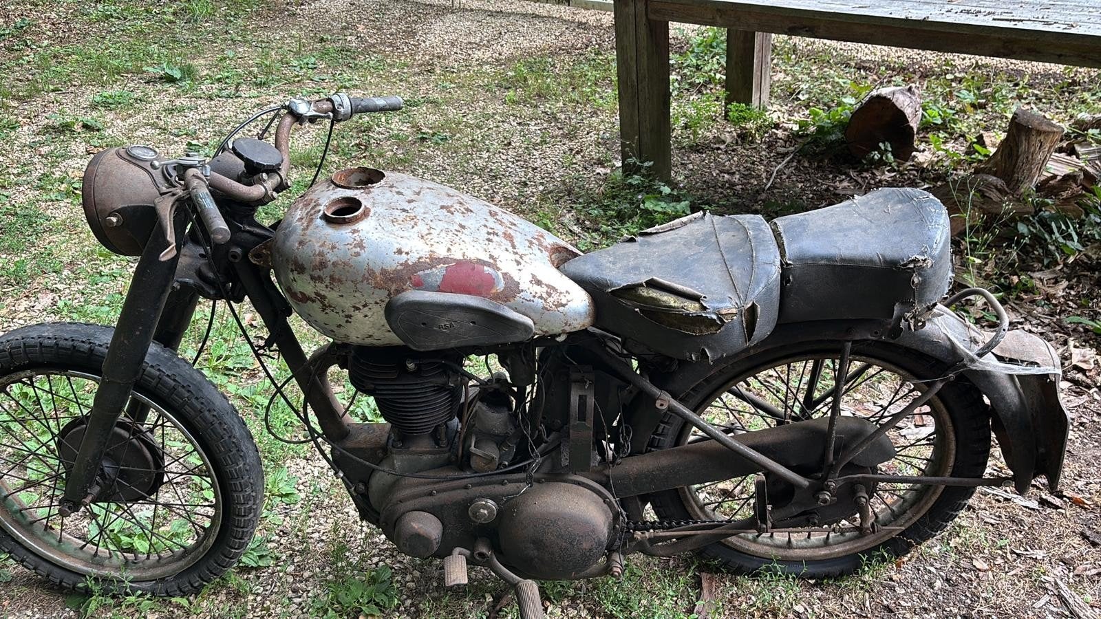 BSA Oldtimer 1946 350cc avec projet de restauration du papie, Motos, 350 cm³, Occasion, Autre, 1 cylindre