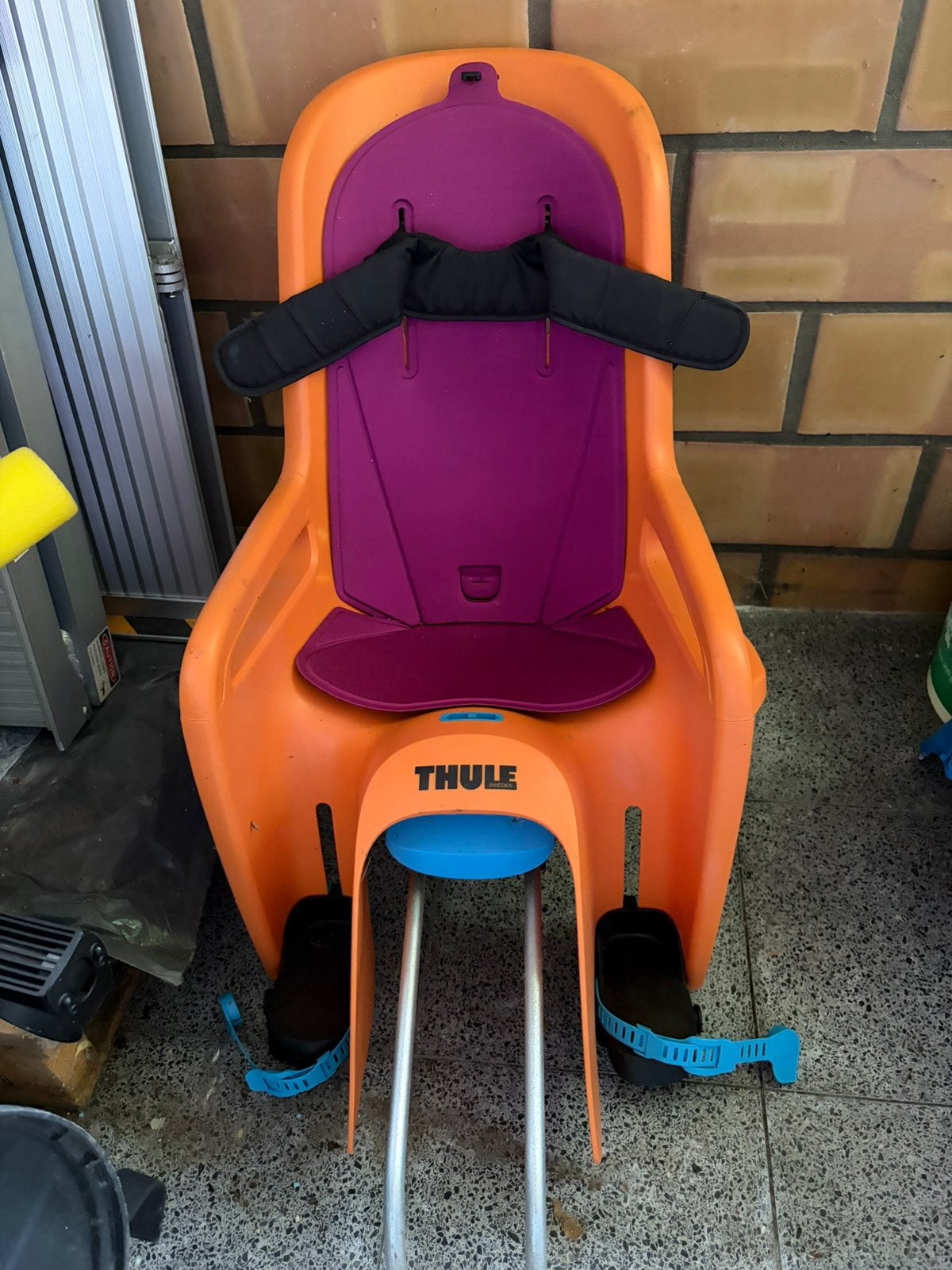 Thule fietsstoel incl. 2 houders (quick release brackets), Enlèvement, Comme neuf